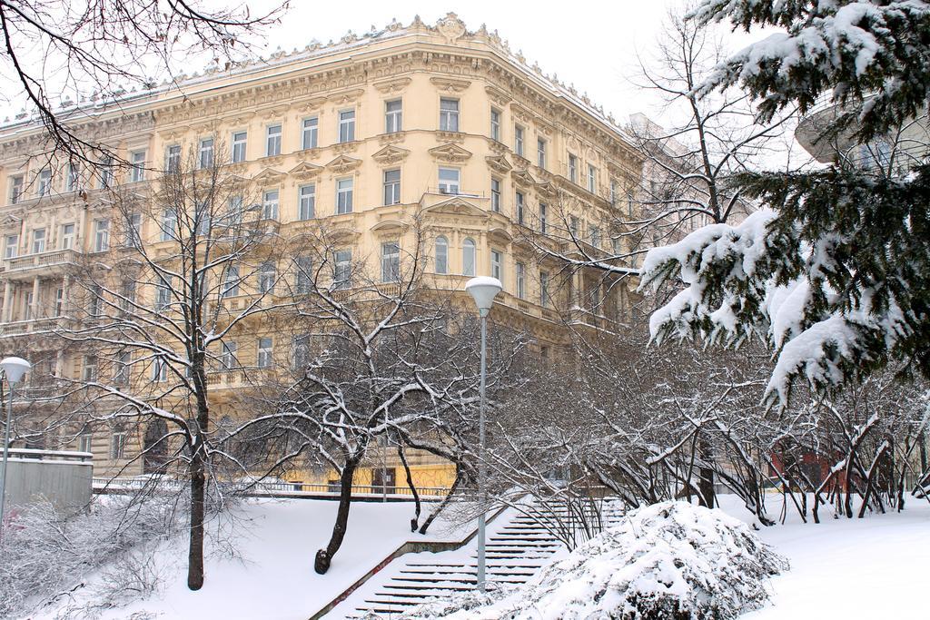 Royal Prague Apartment Celakovskeho Sady Room photo